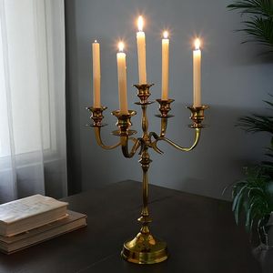 เชิงเทียนอลูมิเนียมแบบหนา ทนทาน สำหรับเทียนทีไลท์ ดีไซน์โดดเด่น สวยงาม คลาสสิก เหมาะสำหรับตกแต่งบ้านและงานแต่งงาน - Product Image 1