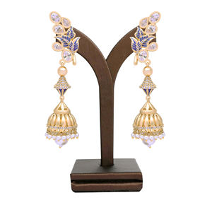 Pendientes colgantes modernos elegantes chapados en oro mate AD, joyería artificial de lujo, perlas, joyería de moda personalizada, bodas directas - Product Image 1