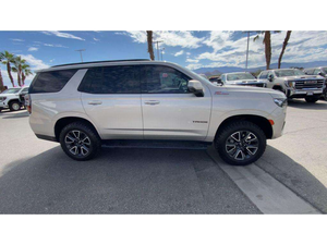 2023 Usado para Camioneta 4x4 Beige Automático Interior de Cuero Oscuro Motor de Gasolina 4L V8 Aleación de Aluminio R20 Izquierda - Product Image 4