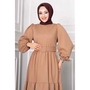 Beliz Robe hijab ceinturée en mousse miel - Product Image 6