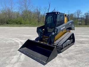 John Deere 33G Road Maintenance Small Track Skid Steer <strong>Loader</strong> With <strong>4</strong> in 1 <strong>Bucket</strong> - Product Image 6
