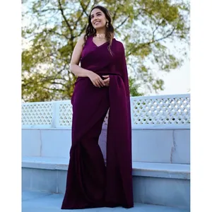Style De Maison Saree en Georgette froissée couleur vin, élégant, col en V, ample, sans manches, longueur ras du sol, travail artisanal, léger, toutes saisons - Product Image 1