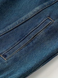 Veste en jean en toile pour homme, style décontracté, couleur unie, simple boutonnage, style cowboy, avec rembourrage en duvet – Vente en gros - Product Image 4