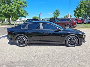 DOUX UTILISÉ 2025 K-4 CONTINUOSLY SEDAN FWD BLACK PEARL - Product Image 5