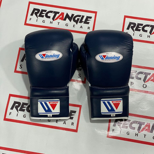 Gants de boxe blancs de haute qualité fabriqués sur mesure par le fabricant, design OEM, en cuir véritable, gants d'entraînement - Product Image 3