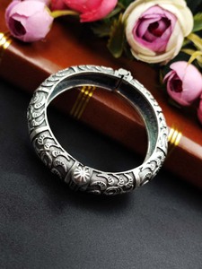 Brazalete de aspecto plateado de latón puro para fiesta, pulsera oxidada de tamaño libre que se puede abrir, producto a granel hecho a mano ajustable - Product Image 2