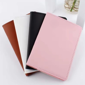 Porte-passeport en cuir RFID de qualité supérieure Portefeuille de voyage élégant, durable et prêt pour le voyage et cadeau parfait pour les Jetsetters - Product Image 6