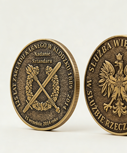 Médaille commémorative de l'anniversaire de la prison de Klodzko |   Pièce de monnaie souvenir en alliage de zinc bronze antique avec emblème de l'aigle du Service pénitentiaire polonais - Product Image 4