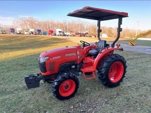 Tracteur compact Kubota 4x4 diesel en gros, mini-tracteur agricole avec chargeur frontal pour l'agriculture et le jardinage - Product Image 4