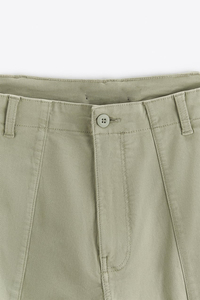 Pantalon cargo de haute qualité avec logo personnalisé et poches plaquées avec rabats aux jambes pour hommes - Product Image 6