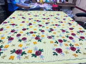 Tissu en filet brodé à la main en 3D, tissu perlé de luxe pour vêtements - Product Image 3