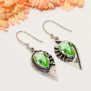 Elegante verde amatista piedra preciosa lágrima pendientes 925 plata esterlina hecho a mano Boho Chic gota colgante joyería regalo para ella - Product Image 2
