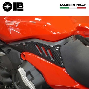 Adesivi Personalizzati 3D in Gel per Serbatoio Moto Ducati Diavel V4 2023 - Product Image 3