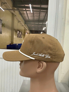 Gorras Deportivas de 5 Paneles Elásticas de Poliéster y Spandex con Logotipo Personalizado Bordado con Cuerda - Product Image 4