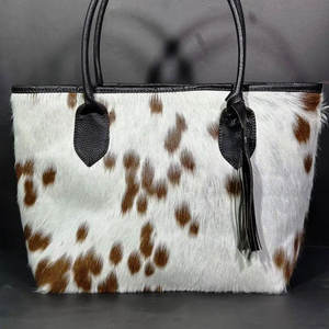 Bolso de Mano de Cuero Vacuno de Alta Calidad para Mujer, Diseño de Moda, Bolso de Cuero Vacuno de Primera Calidad - Product Image 1