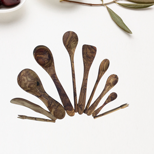 Ensemble de cuisine commerciale avec de longues petites cuillères à soupe rondes en bois minimalistes et écologiques pour la cuisine ou les cadeaux - Product Image 3