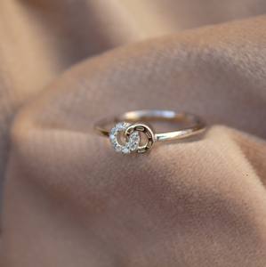 Anillo Delicado de Plata de Ley 925 para Mujer, con Engaste Minimalista y Circonitas, para Regalos de Boda, Compromiso y Aniversario - Product Image 4