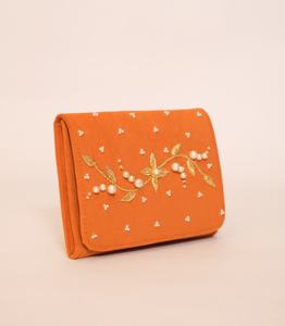 กระเป๋าคลัทช์ปักลายสำหรับงานตอนเย็นของผู้หญิงทำมือหรูหรากระเป๋าคลัทช์กำมะหยี่ประดับด้วยไข่มุกสำหรับงานปาร์ตี้และงานแต่งงาน - Product Image 3