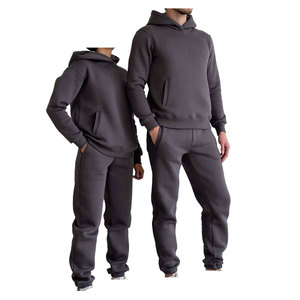 Conjunto Deportivo Informal de Pantalones y Sudadera con Capucha de Felpa Gruesa con Logotipo, Unisex, Bordado de Lujo, Ropa Urbana Negra - Product Image 3