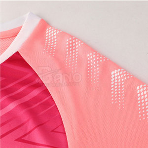 Uniforme deportivo de nuevo diseño con logotipo personalizado de fútbol al por mayor con logotipo personalizado - Product Image 3