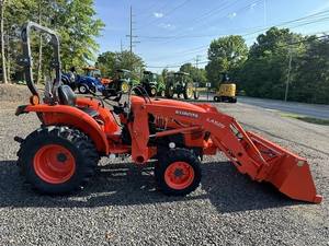 ซัพพลายเออร์ที่ดีที่สุด รถแทรกเตอร์ Kubota L3901 37 แรงม้า ขับเคลื่อน 4 ล้อ รถแทรกเตอร์ขนาดเล็ก เครื่องยนต์ดีเซล ระบบไฮโดรสแตติก พร้อมที่ตักด้านหน้าสำหรับขาย - Product Image 4