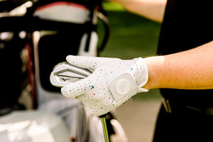 Gants de golf respirants durables et résistants à la sueur avec emballage avec logo personnalisé paume en cuir doux pour hommes blanc - Product Image 3