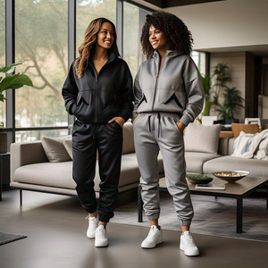 เสื้อสเวตเตอร์มีซิปสำหรับผู้หญิงชุดวอร์มสไตล์สตรีทชุดวอร์มทรงโอเวอร์ไซส์มีซิปสำหรับผู้หญิง - Product Image 1