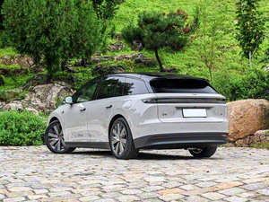 SUV électrique 4x4 d'occasion 2025, configuration 6 places, transmission automatique, véhicule familial et professionnel spacieux, importé du Japon - Product Image 2