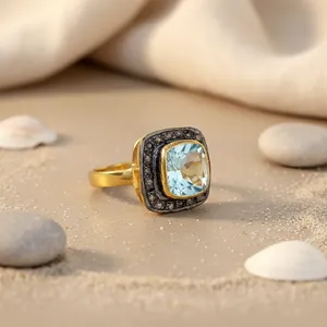 Magnifique bague en or plaqué or avec topaze bleue et accents de diamants pour femmes - Technologie d'incrustation, design tendance - Product Image 1