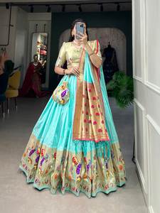 Hermosa Lehenga Choli Con Tejiendo Zari Trabajo - Product Image 4