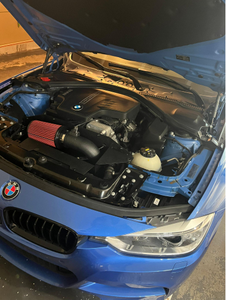 BMW 328i xDrive Sports Wagon d'occasion, modèle 2014 - Product Image 2