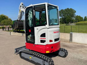 Nouvelle pelle compacte Takeuchi TB325R 2026 de 2,5 tonnes, mini-excavatrice de 2440 kg, excavatrice sur chenilles à bras court, 22 CV, diesel - Product Image 5