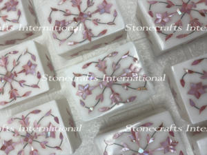 Boîte à bijoux moderne en nacre rectangulaire 4X3 avec nacre rouge disponible au prix de gros exportateur indien - Product Image 2