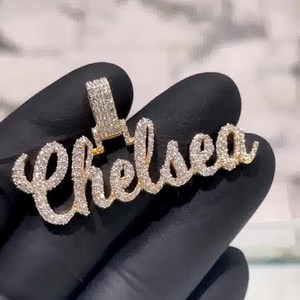 Colgante con Nombre Personalizado, Elaborado en Plata 925 con Detalles de Diamantes Moissanite, Diseño Personalizado de Lujo Estilo Hip Hop - Product Image 2