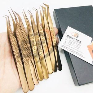 Vente en gros de pince à épiler d'extension de cils avec logo personnalisé Rose Gold Plasma Heart Print Private Label Acier inoxydable Volume incurvé pointu - Product Image 1