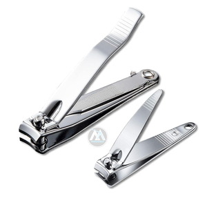 Ensemble de coupe-ongles Ultra Sharp Robuste coupe-ongles et coupe-ongles avec étui en étain visiblement noir - Product Image 1