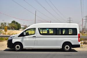Minibús Toyota Hiace 2021 Usado, Muy Limpio y en Perfecto Estado, Volante a la Izquierda, Transmisión Manual, Motor de Gasolina, Disponible para la Venta - Product Image 3