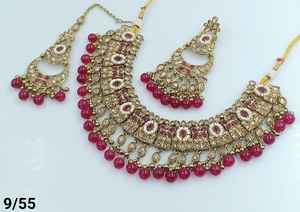 FANCY ANTIQUE TRADITIONAL and FASHIONABLE GOLD TONE KUNDAN <b>PEARL</b> CHOKER NECKLACE EARRING <b>SET</b> WITH MANGTIKA for WOMEN and GIRL - Product Image 5