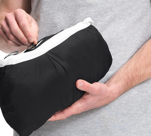 Chaqueta de Plumón Gruesa para Hombre, Personalizada, de Alta Calidad, Negra, Impermeable, con Logotipo Frontal, Informal, para Invierno - Product Image 4