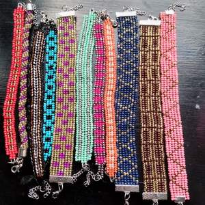 Bracelet pour femme de haute qualité, broderie florale, pompon et perles de pierre créatives, tressé, cadeau d'amitié, perles de pierre - Product Image 1