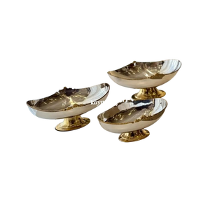 Cuenco de Servir Ovalado de Acero Inoxidable Pulido de Lujo para Fiestas, Diseño de Alta Gama para Alimentos, Chocolate, Dulces, Frutos Secos, con Base Dorada - Product Image 1