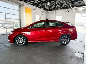 2020เชฟโรเลตโซนิค FWD รถซีดาน LT - Product Image 3