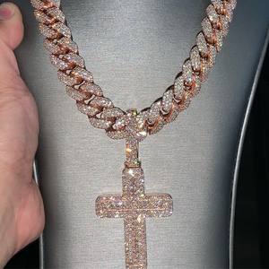 925 Argent Personnalisé Lettre Croix Pendentif Rond Moissanite Diamant Hip Hop Bijoux Glacé Charme Collier Cadeau D'anniversaire - Product Image 1