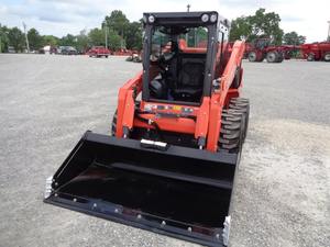 2025 Kubota SSV75 Minicargadora sobre orugas Cargador de tractor Motor delantero Cojinete de motor Huade Componentes de núcleo de bomba hidráulica - Product Image 5