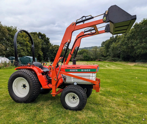 Tracteur Kubota B1902 d'occasion à prix abordables - Product Image 1