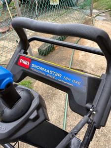 <b>High</b> Performance Snow Blower for Residential and Commercial Areas with Engine Core Component Good Condition Working - Product Image 6