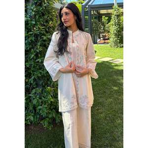 Ensembles de costumes pour femmes en mousseline de soie ivoire 100% coton respirant - Product Image 3