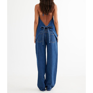 Costume en jean pour femme dans un lavage de couleur unique avec coutures contrastées Costume en jean orné pour femme - Product Image 4