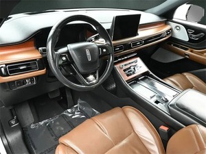 Lincoln Aviator Reserve 2021, Volante a la Izquierda, 6 Asientos - Product Image 4