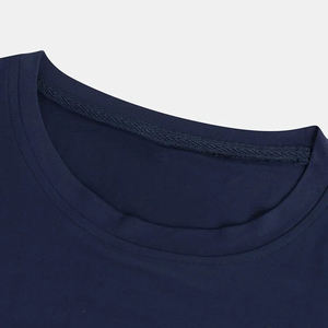 T-shirts personnalisés en gros de haute qualité pour jeunes, 220 grammes, 100% coton, t-shirts unis pour hommes - Product Image 3